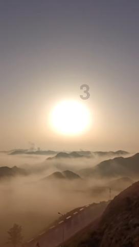 厦门开往兰州火车上，一男子下车抽烟错过发车，值得“可怜”吗？游戏画面