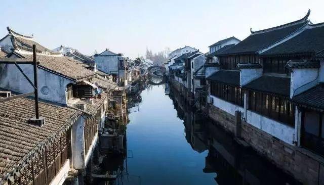 真人偶像的对手来了，虚拟代言人能出圈吗？游戏画面
